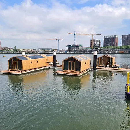 Vakantiehuis Wikkelboat Nr1 At Floating Rijnhaven